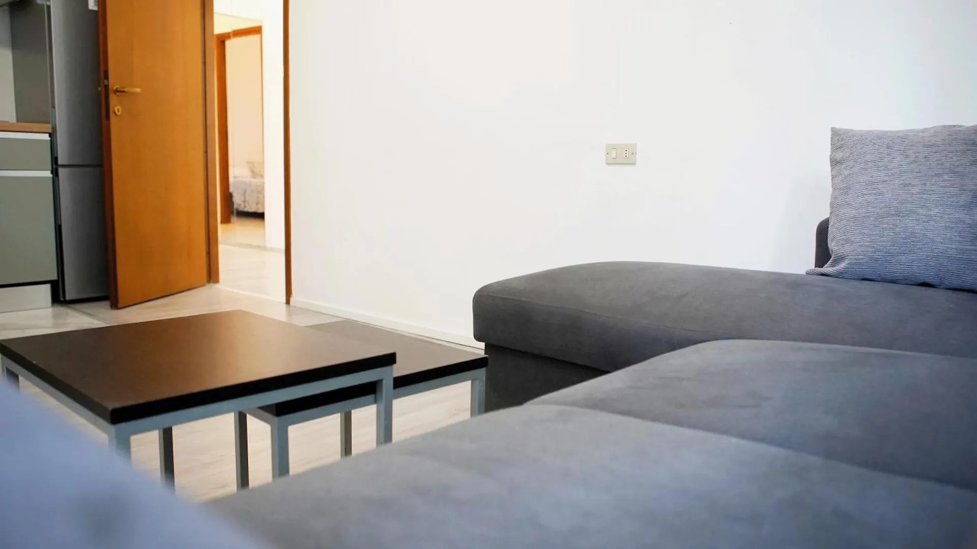 Toma Apartments Milan 0*,  Italy