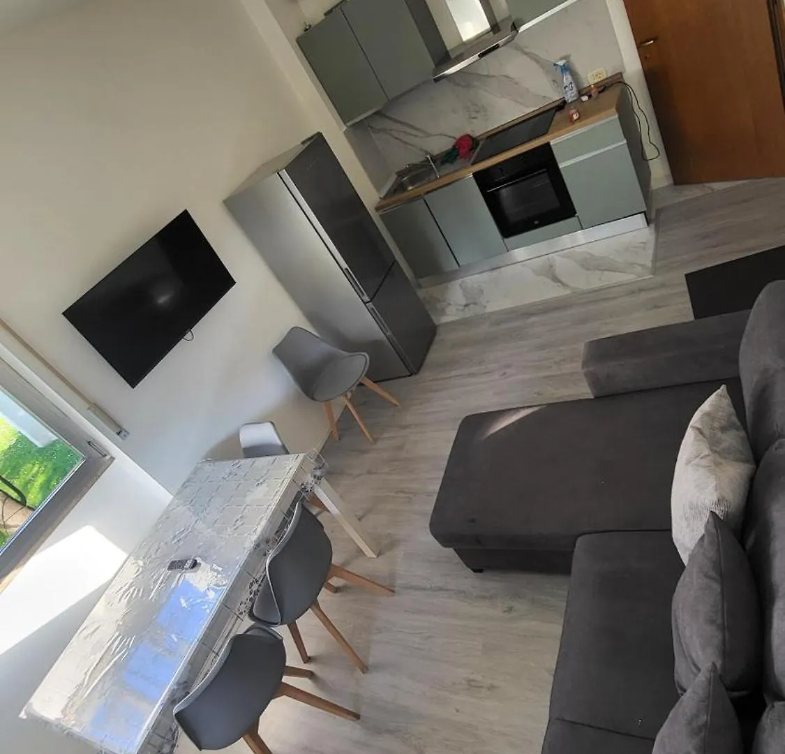 Toma Apartment Trilocale Moderno Per Max 6 Persone Milan