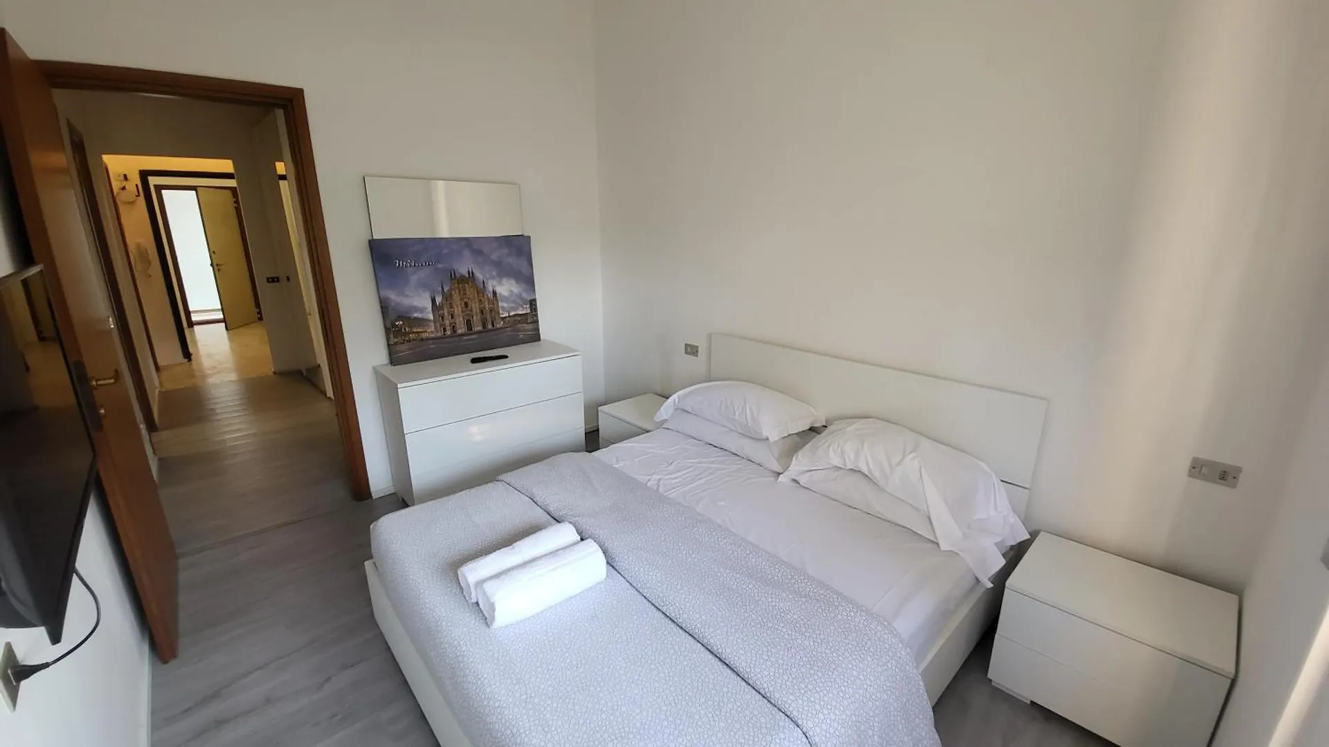 Toma Apartment Trilocale Moderno Per Max 6 Persone Milan